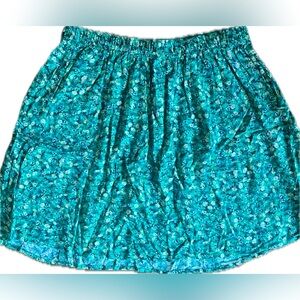 Old Navy floral teal mini skirt. Excellent condition. Women’s size Large